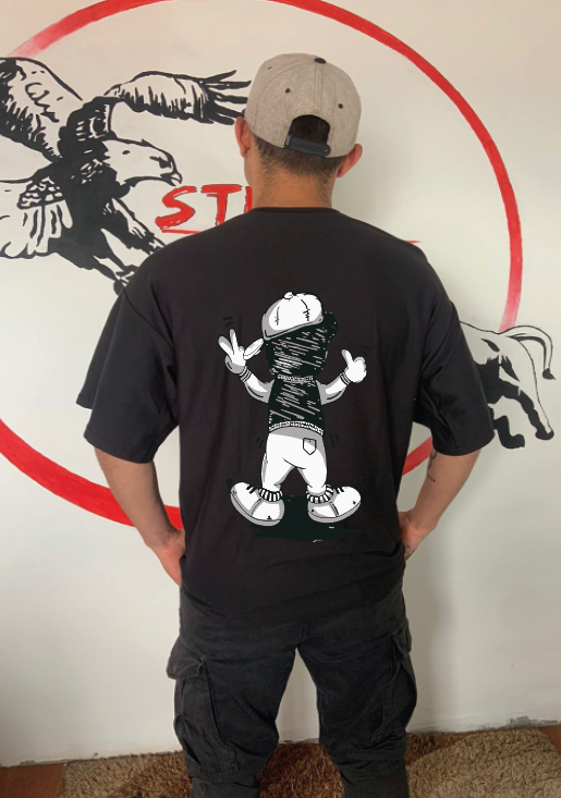 CAMISETA OVERSIZE GRAMAJE 180 (OSO DEDOS)