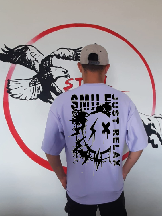 CAMISETA OVERSIZE GRAMAJE 180 (SMILE JUST)