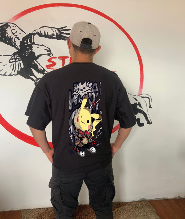 CAMISETA OVERSIZE GRAMAJE 260 (pikachu)